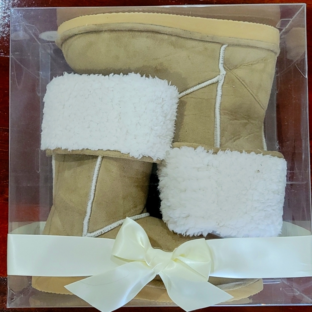 Women boots brand new size 5-6